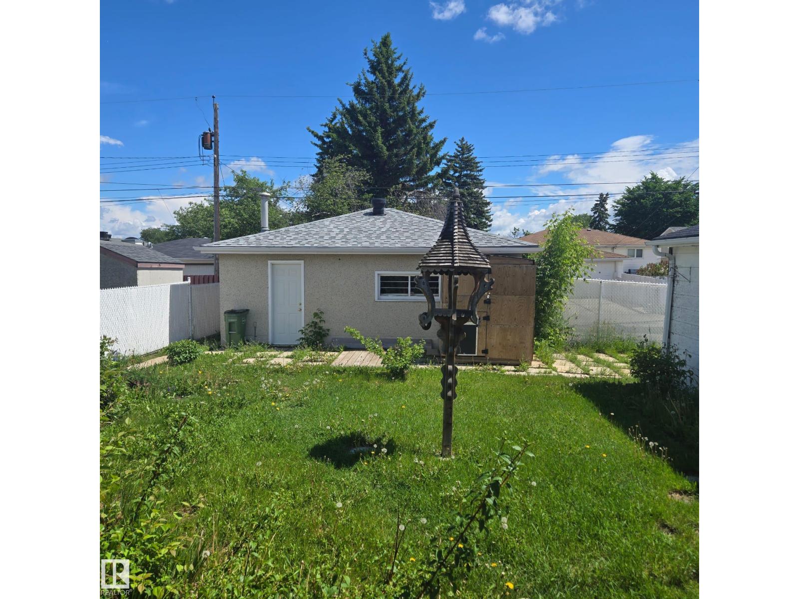 13007 79 Street NW - Photo 28
