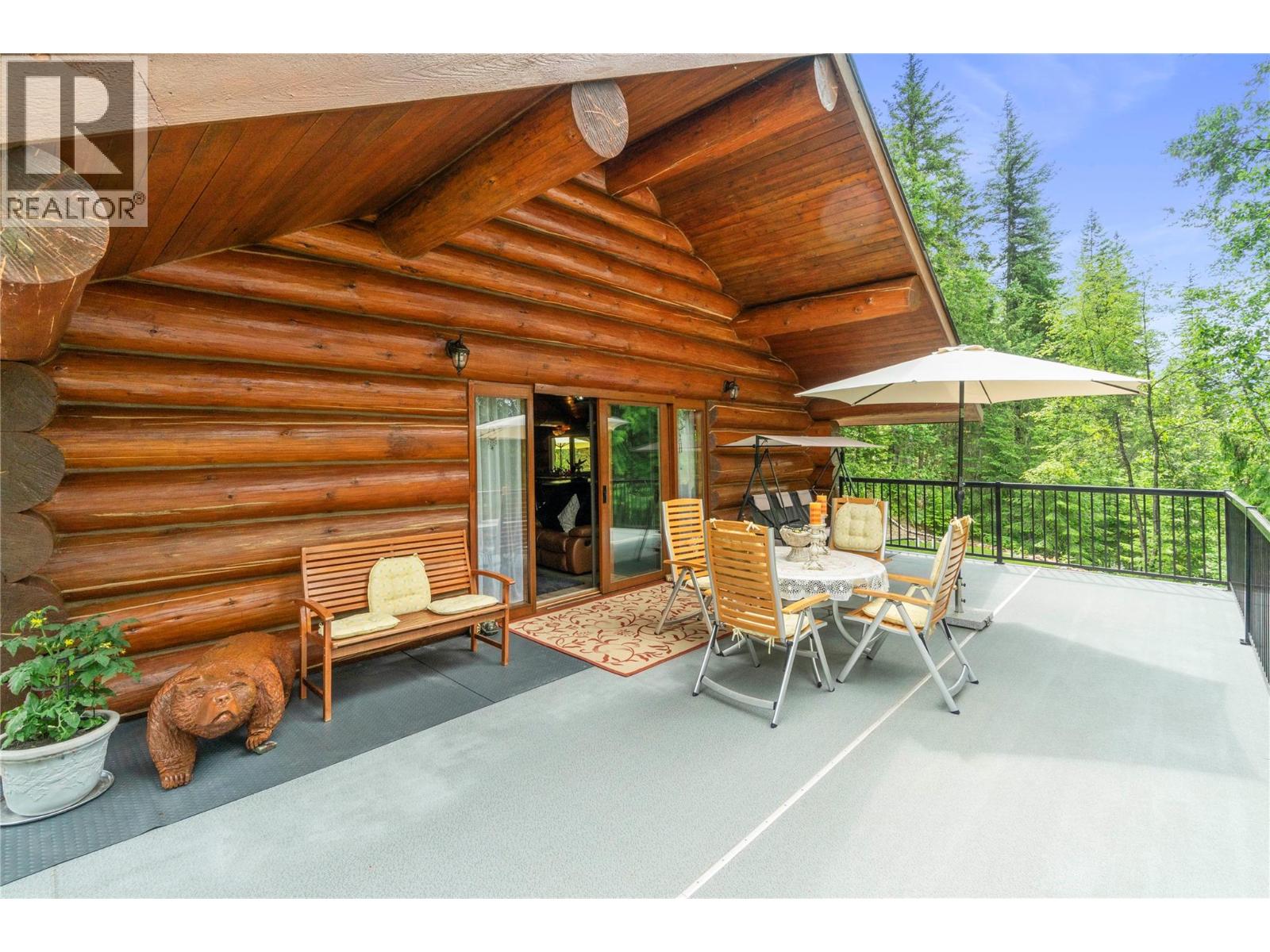 1372 Seymour River Road - 38