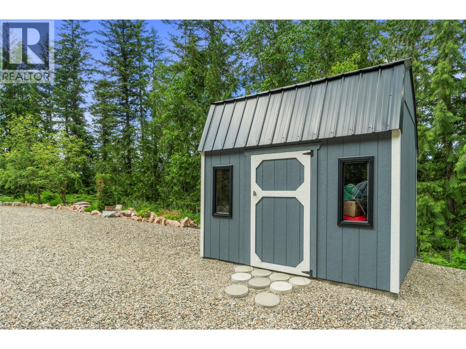 1372 Seymour River Road - 44