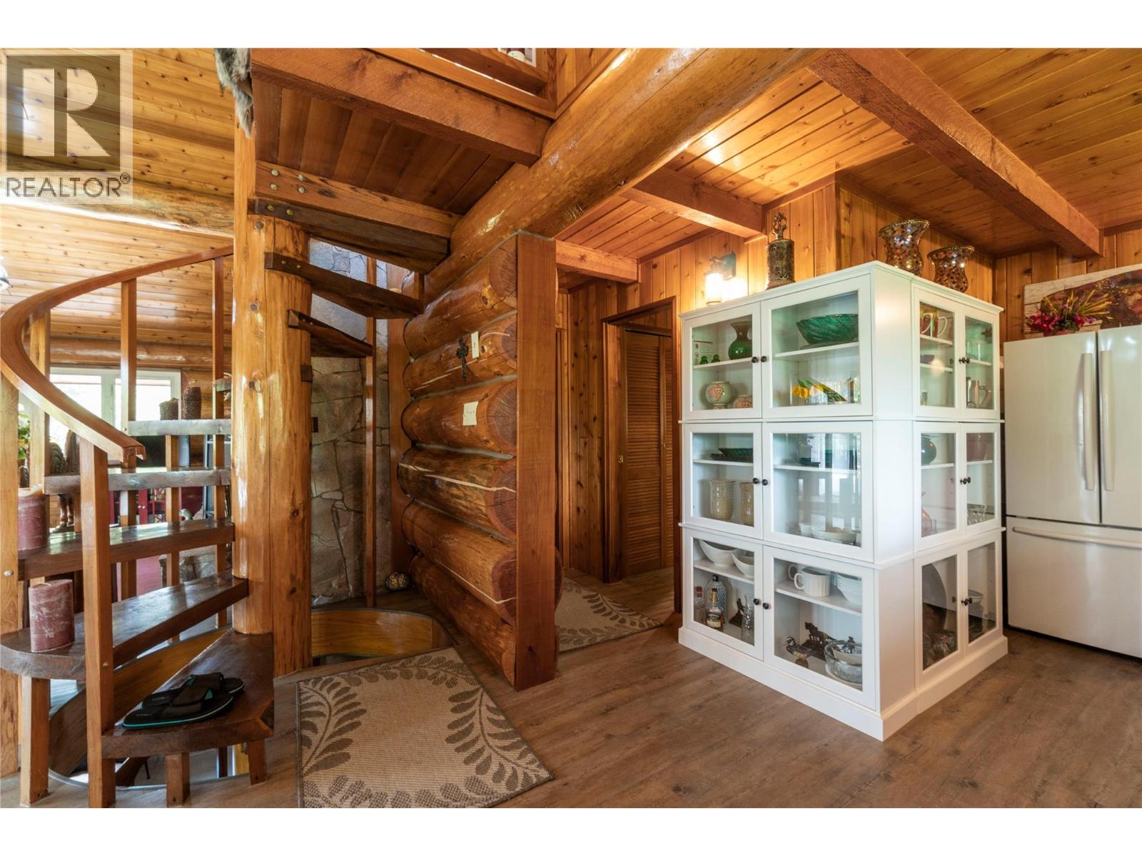 1372 Seymour River Road - 10