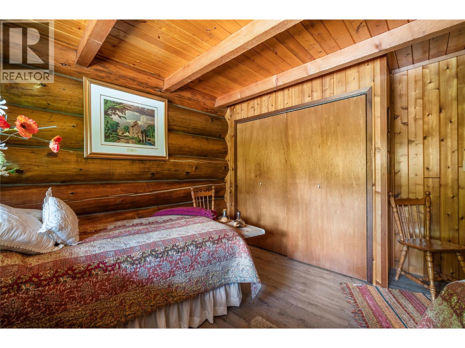 1372 Seymour River Road - 29