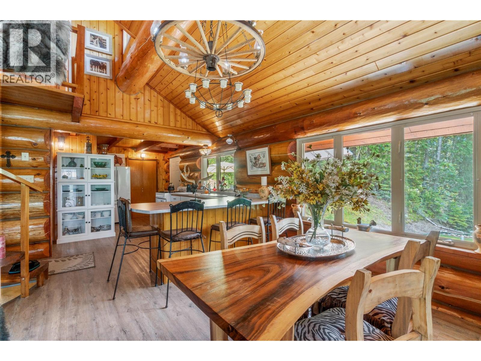 1372 Seymour River Road - 14