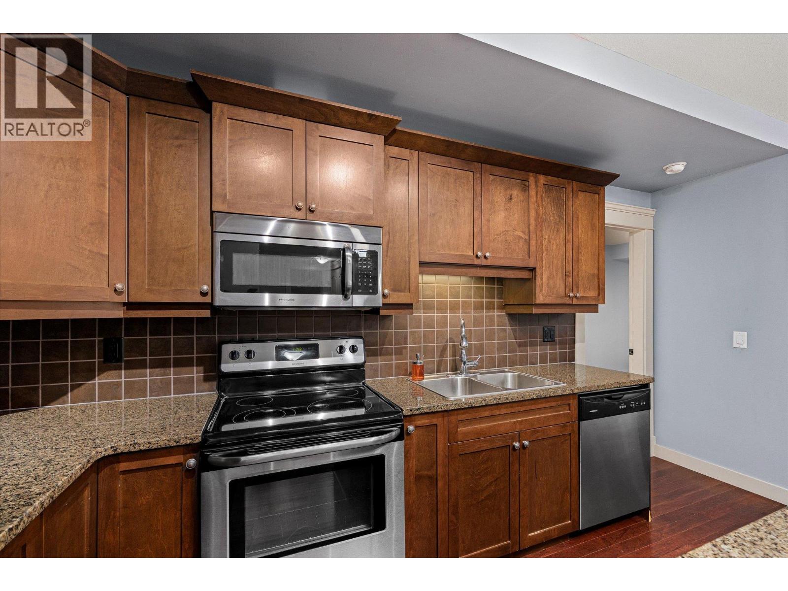 #402 2070 Boucherie Road - 4