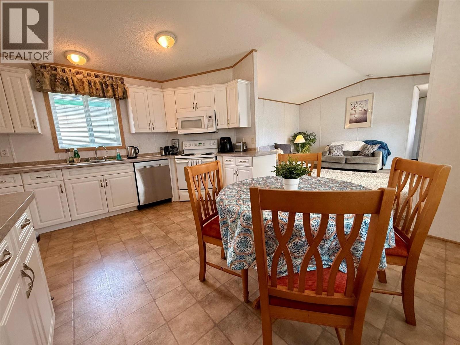 2011 3 Highway Unit# 31, Fernie