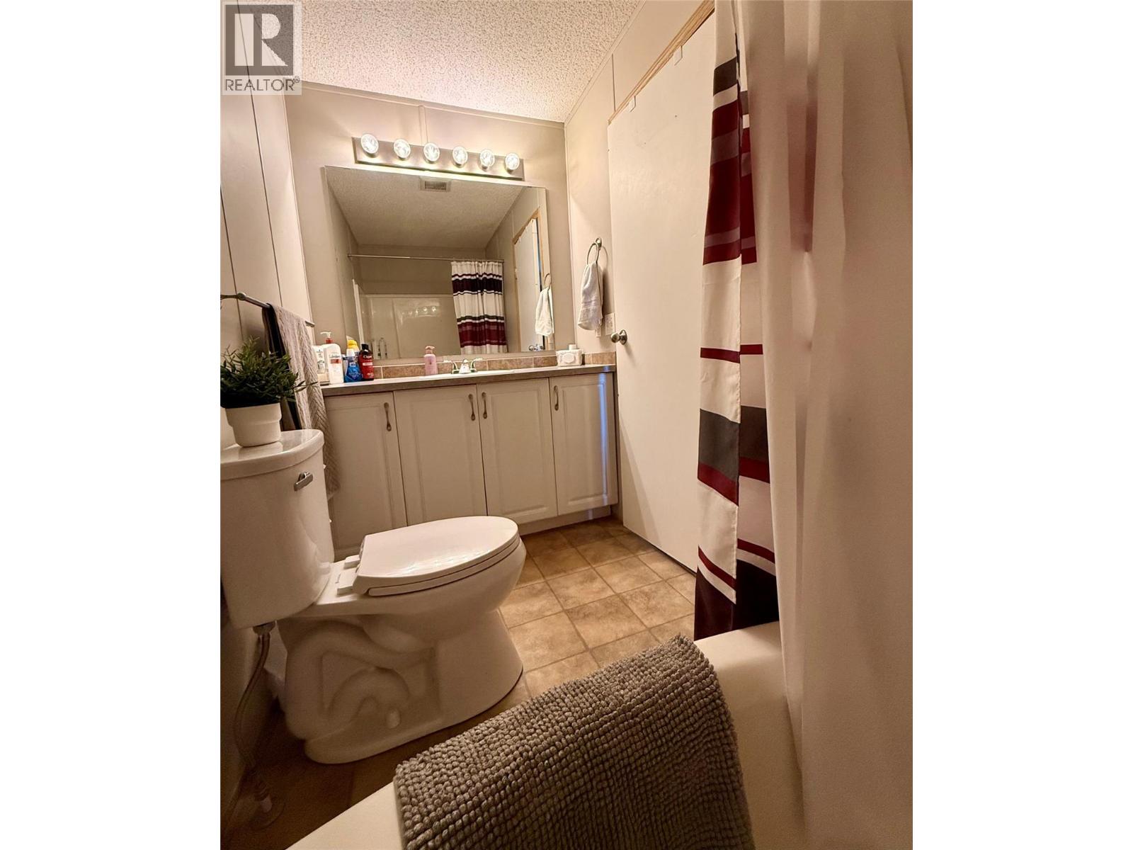 2011 3 Highway Unit# 31, Fernie
