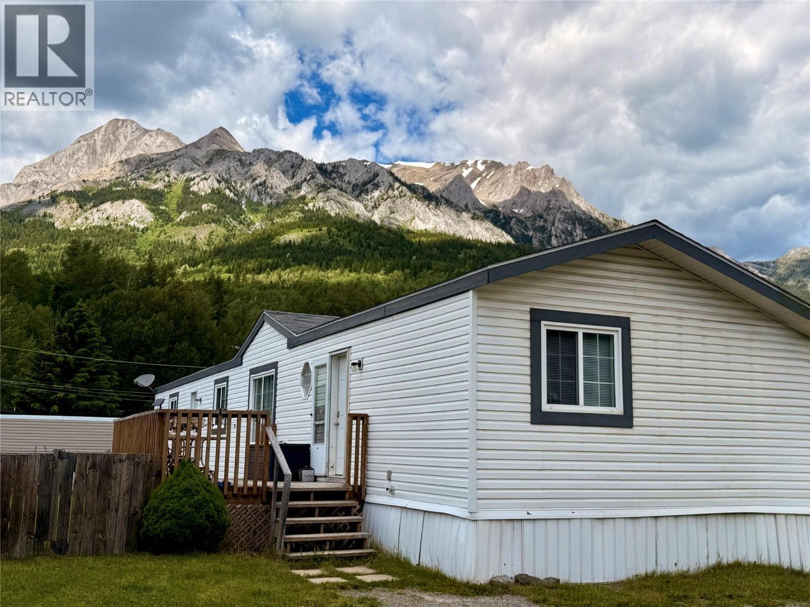 2011 3 Highway Unit# 31, Fernie