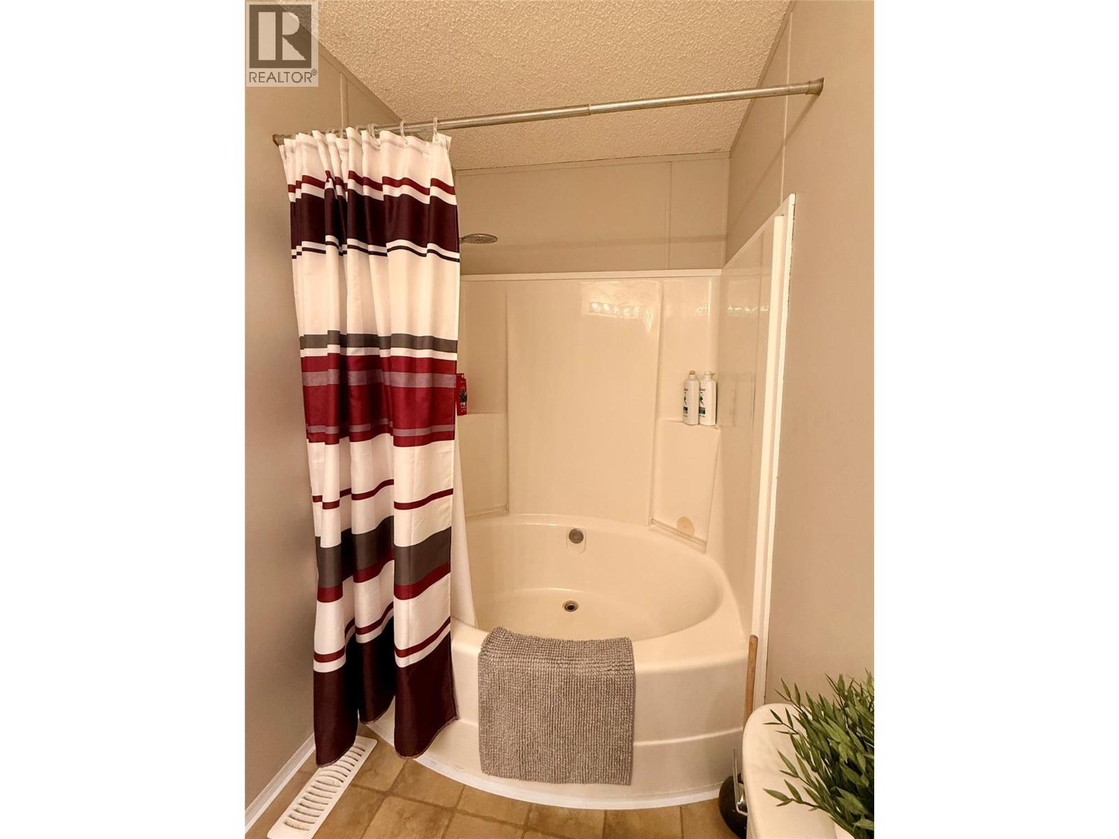 2011 3 Highway Unit# 31, Fernie