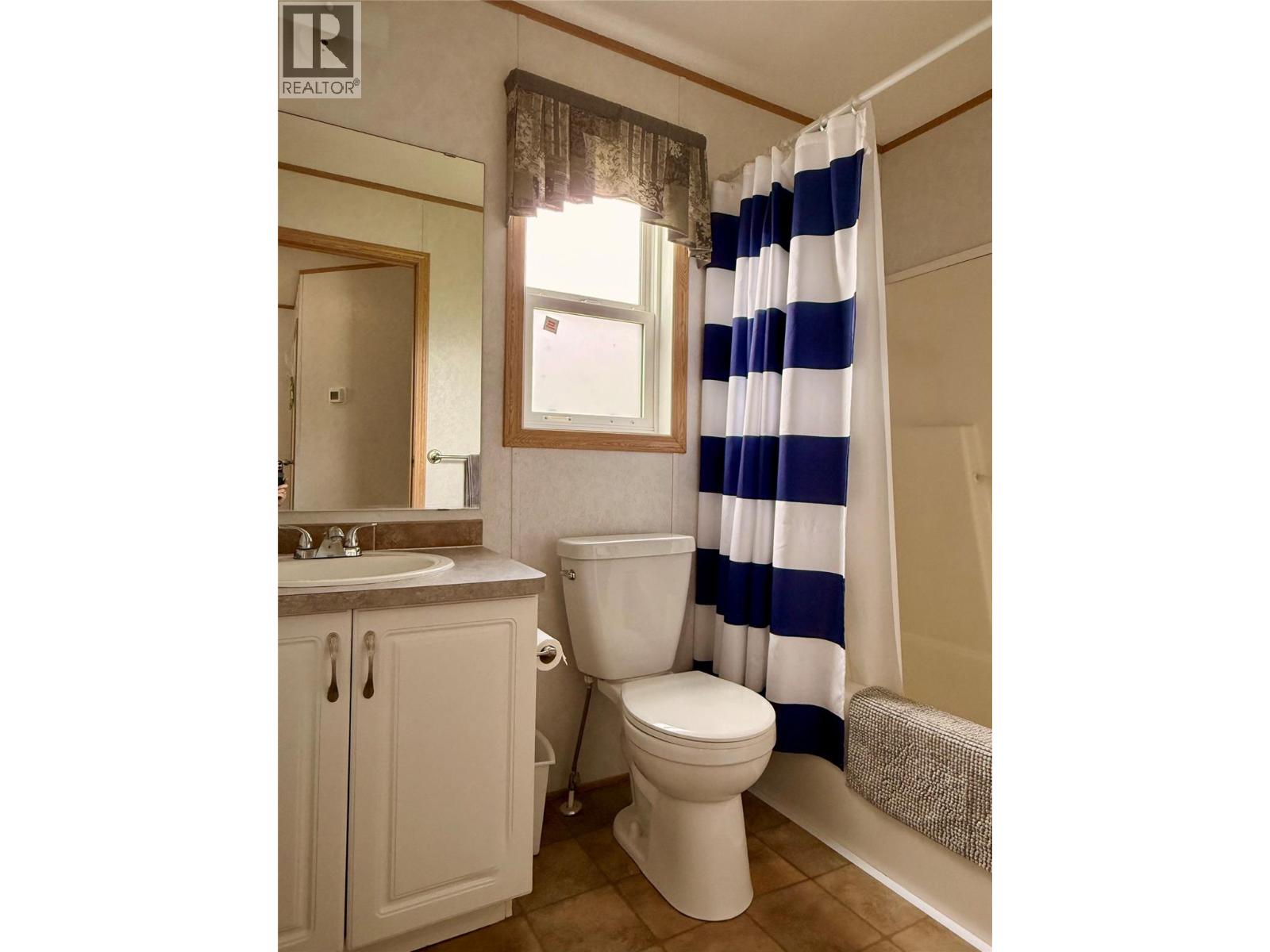2011 3 Highway Unit# 31, Fernie