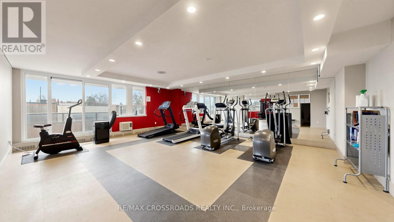 #411 15 TORRANCE ROAD - 34