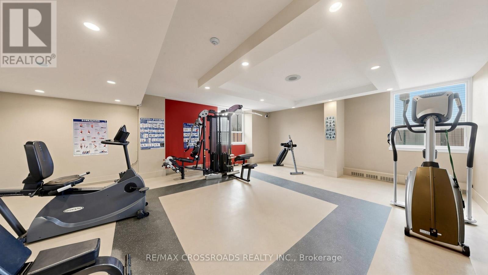 #411 15 TORRANCE ROAD - 33