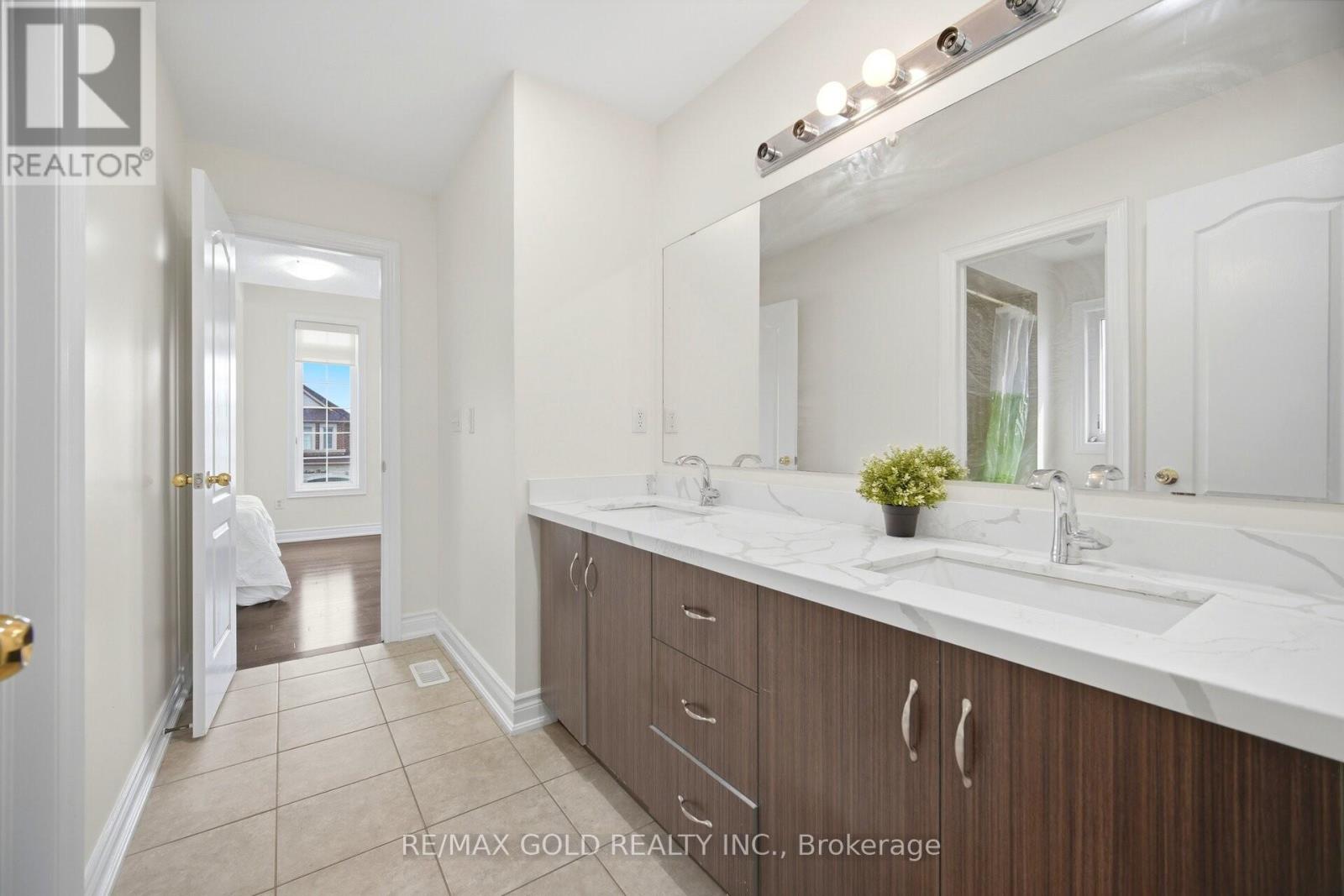 155 BELLCHASE TRAIL - 24