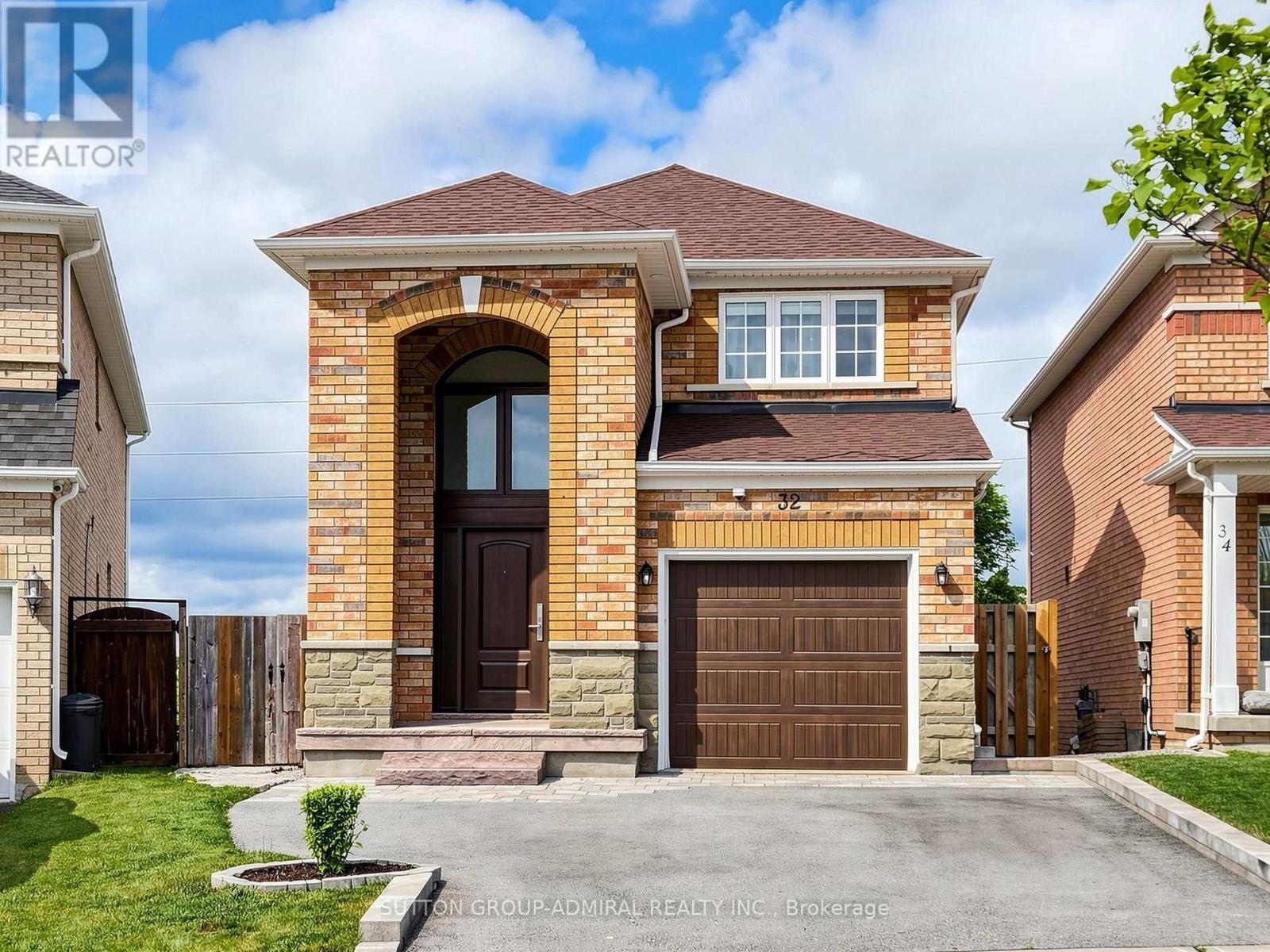 Photo of 32 BEAVERBROOK CRESCENT