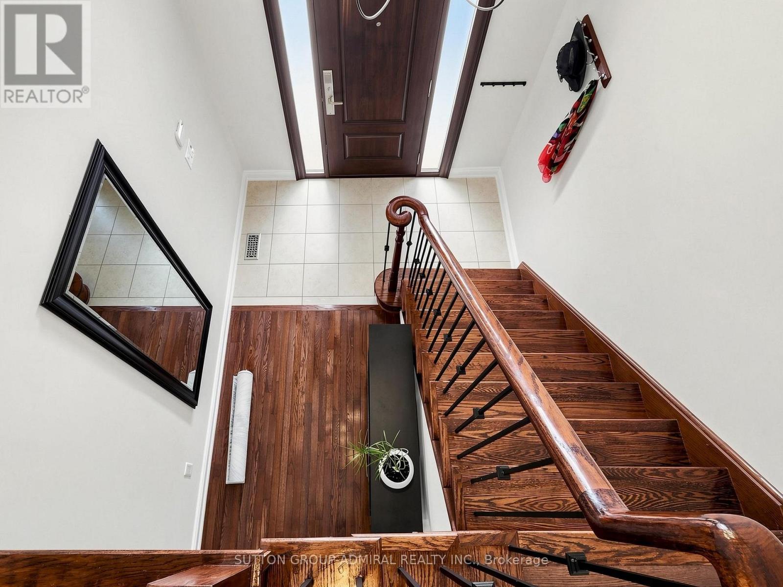 32 BEAVERBROOK CRESCENT - 23