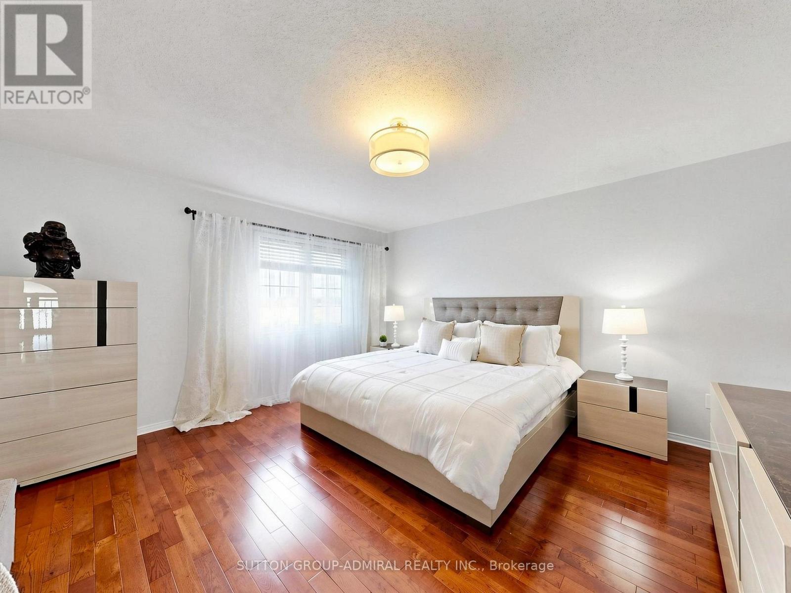 32 BEAVERBROOK CRESCENT - 24