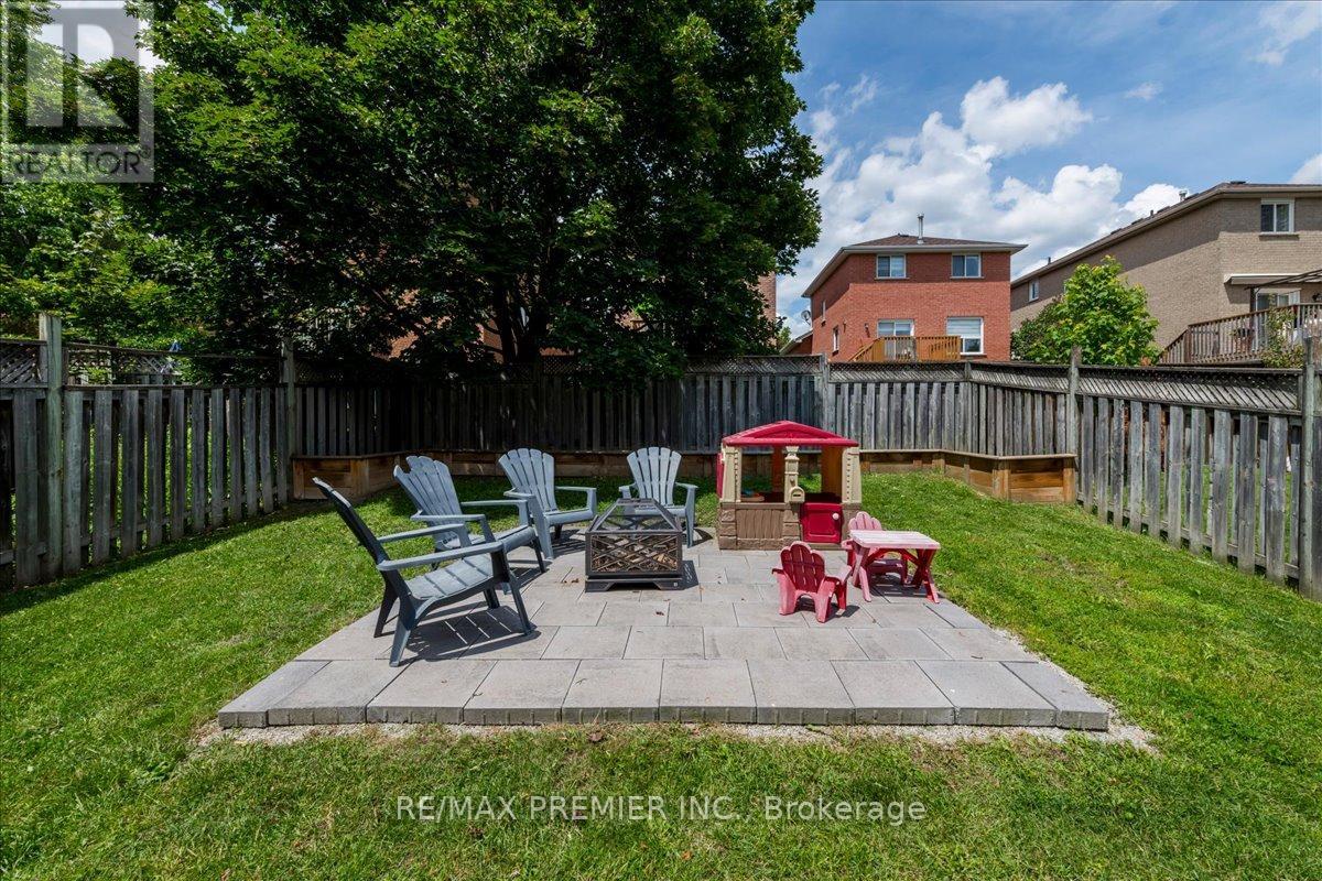 129 CHALMERS DRIVE - 18
