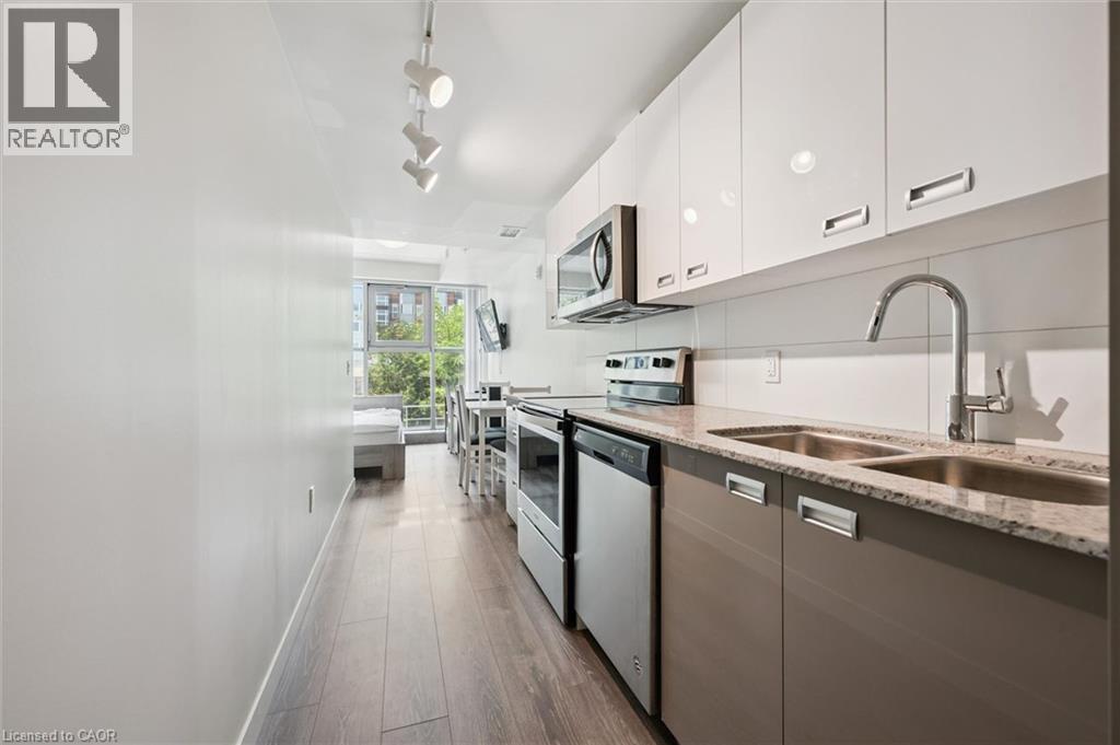 #215 257 HEMLOCK Street - 1
