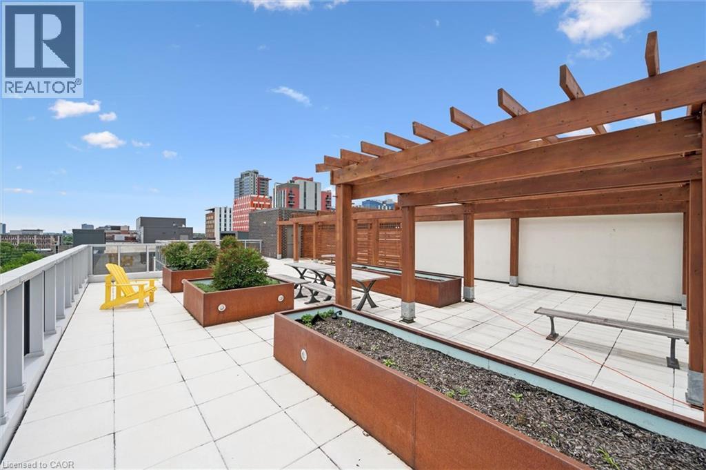 #215 257 HEMLOCK Street - 14