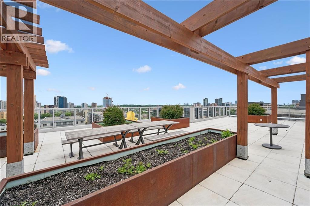 #215 257 HEMLOCK Street - 15