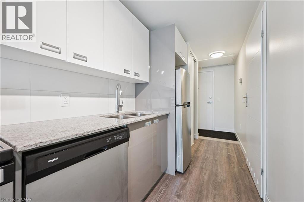 #215 257 HEMLOCK Street - 2