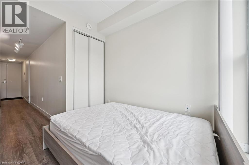 #215 257 HEMLOCK Street - 8