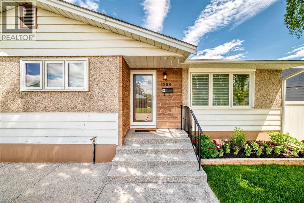 1208 Mackid Road NE - photo 2