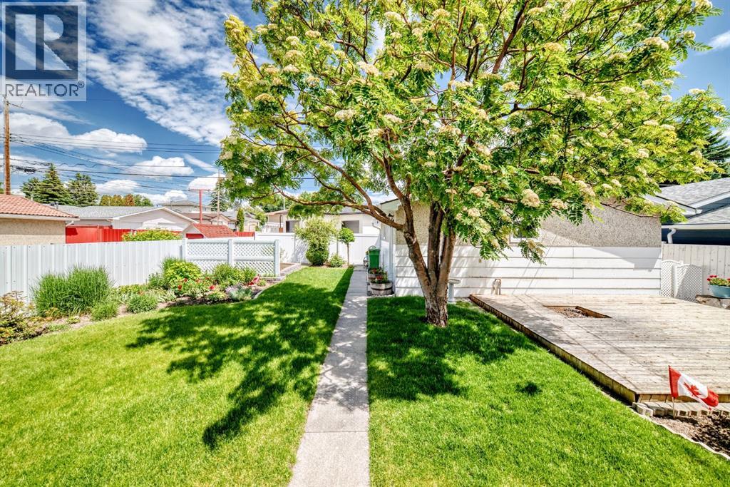 1208 Mackid Road NE — photo 35