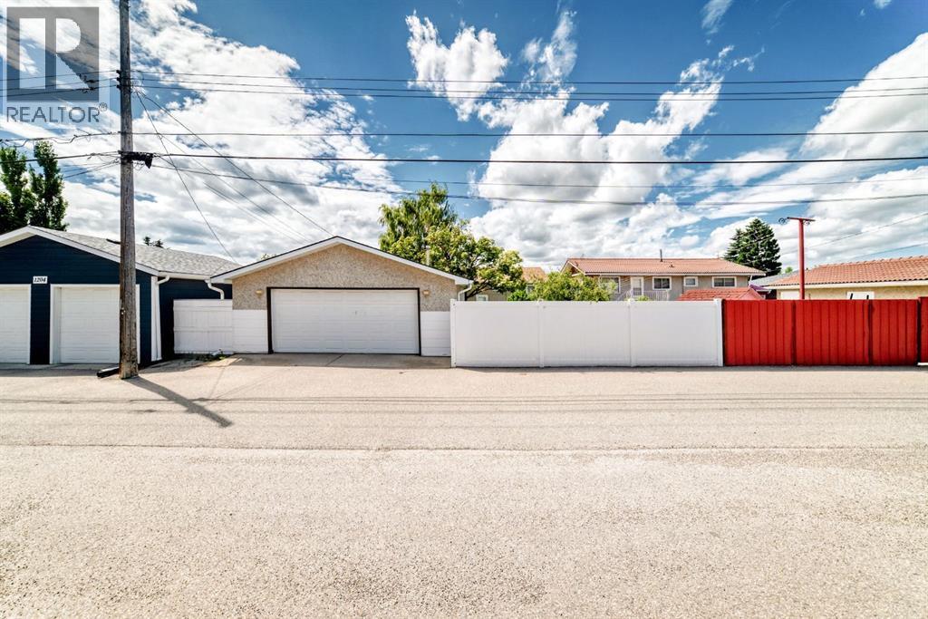 1208 Mackid Road NE — photo 39