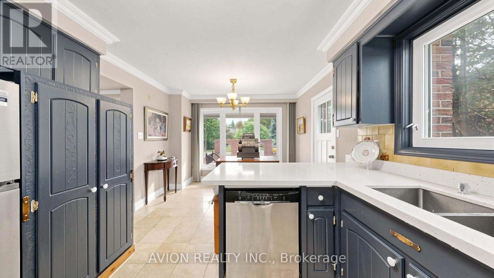 Property thumbnail 11