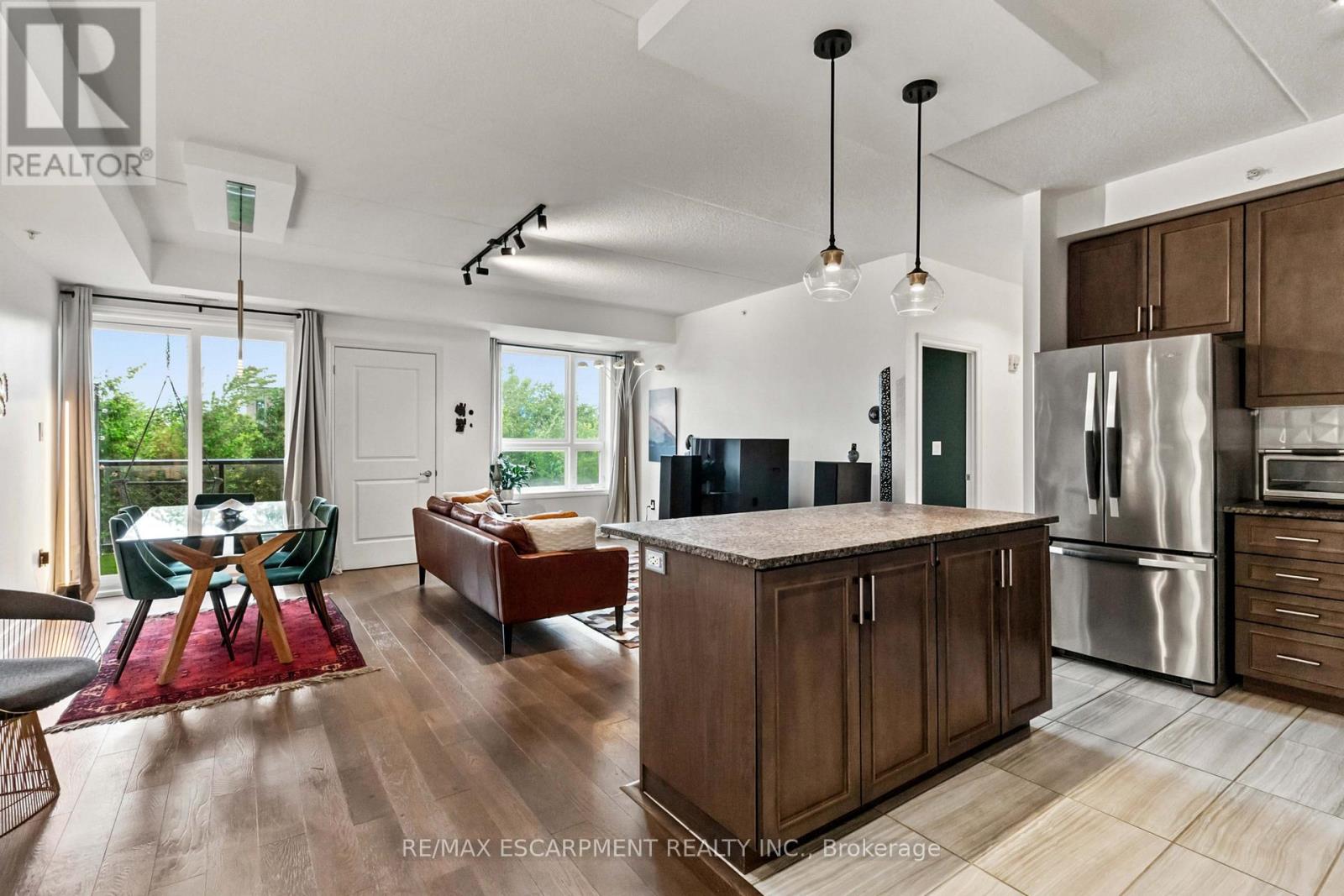 #113 630 SAUVE STREET - 16