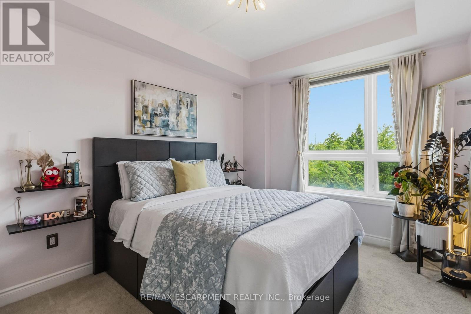 #113 630 SAUVE STREET - 22