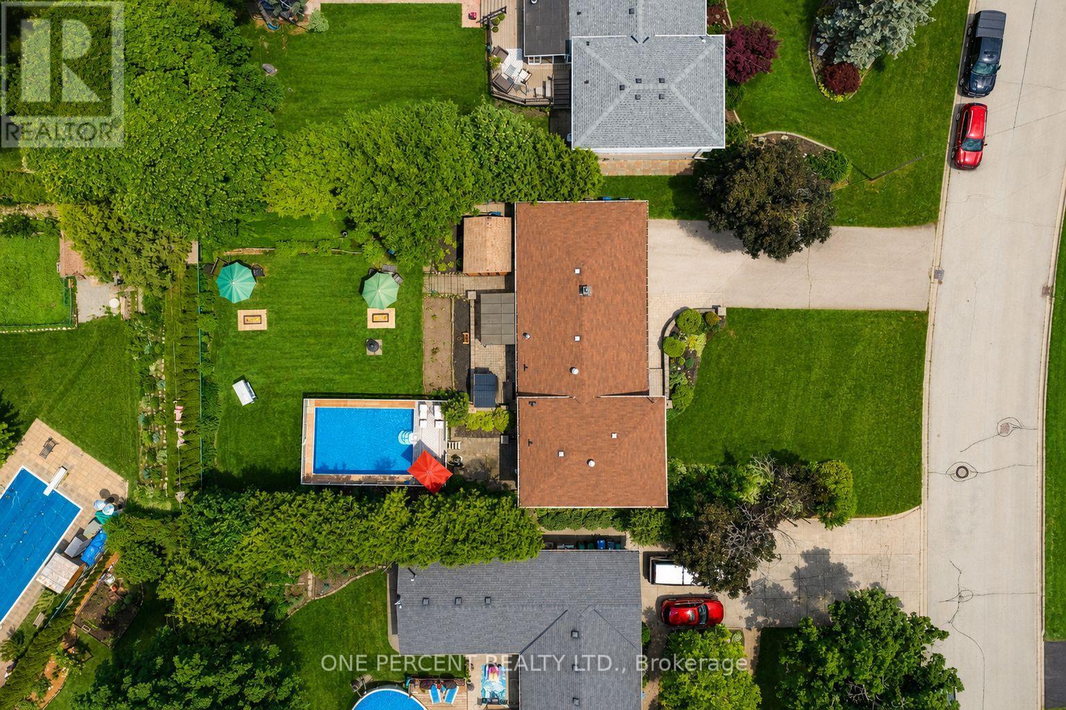 25 HILLTOP DRIVE - 3