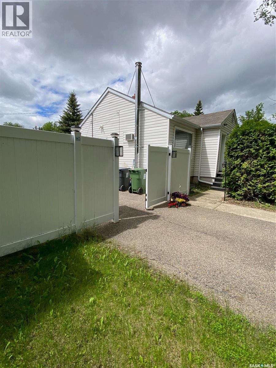 216 Maple AVENUE - 28