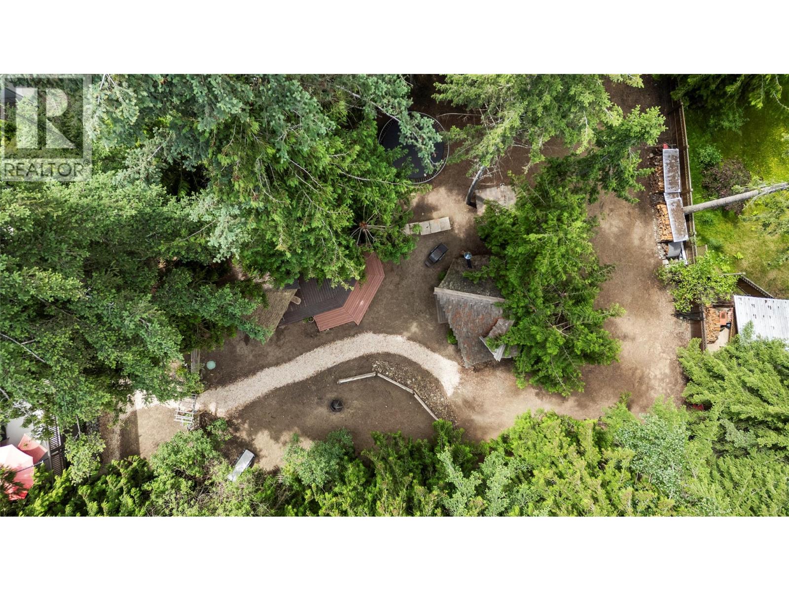  2593 Centennial Drive, Blind Bay