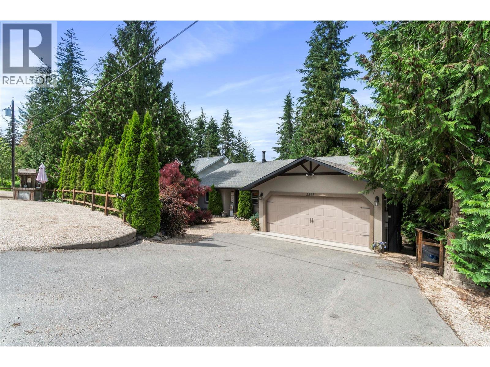  2593 Centennial Drive, Blind Bay