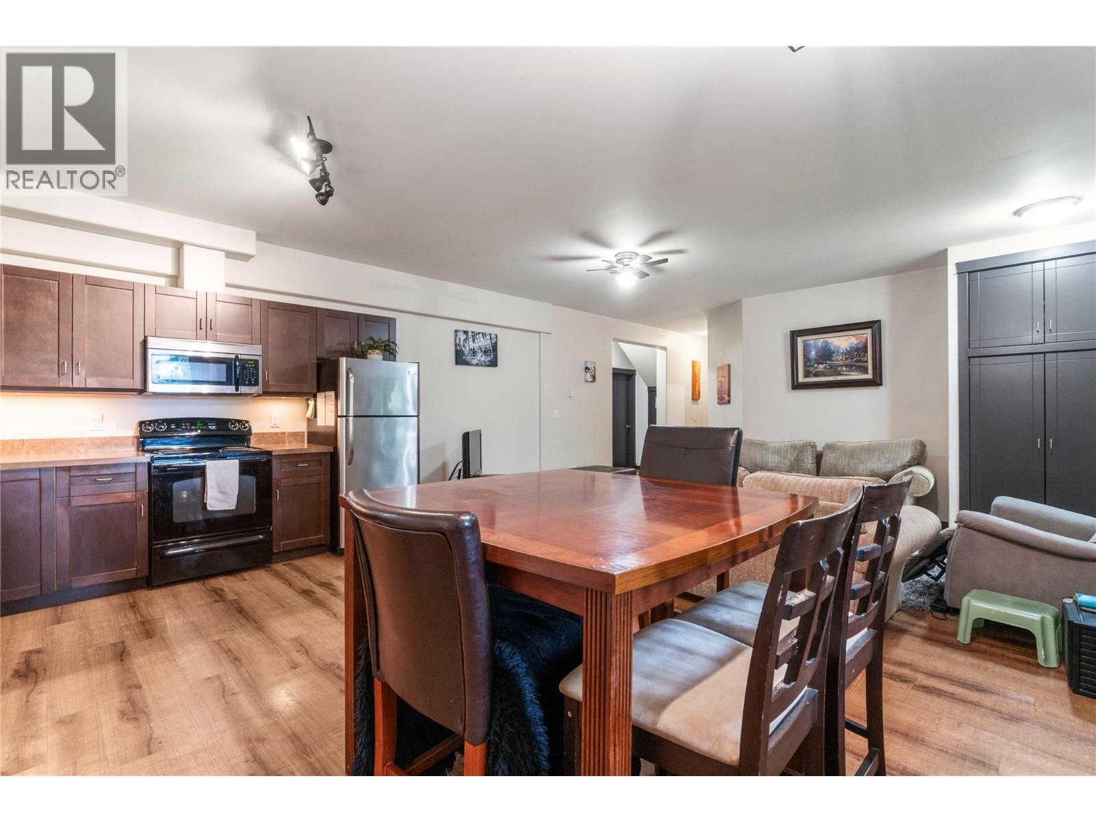  2593 Centennial Drive, Blind Bay