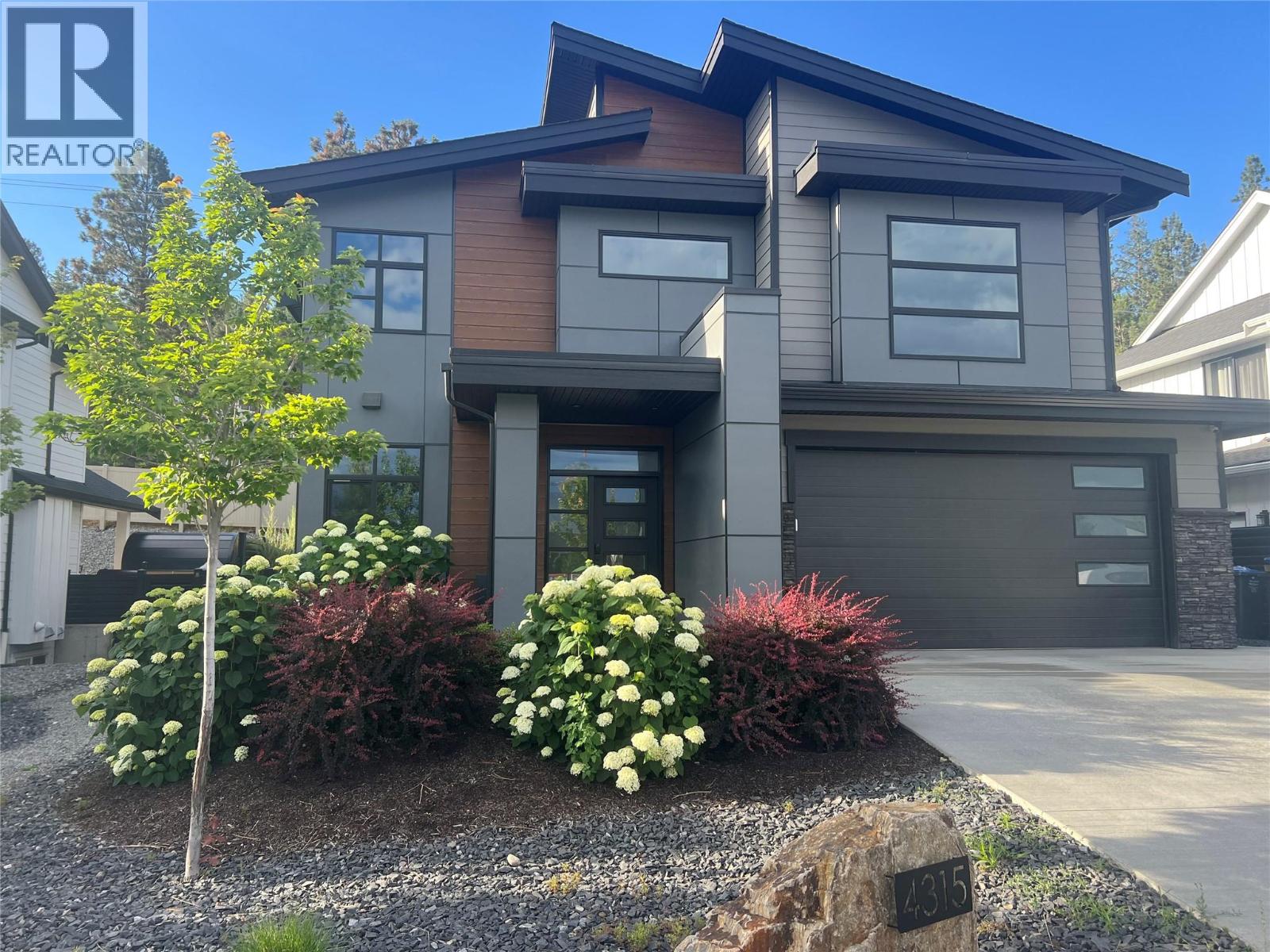 4315 Ladd Court - 1
