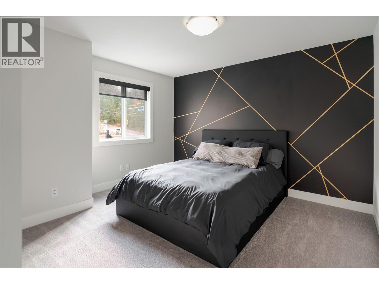 4315 Ladd Court - 19