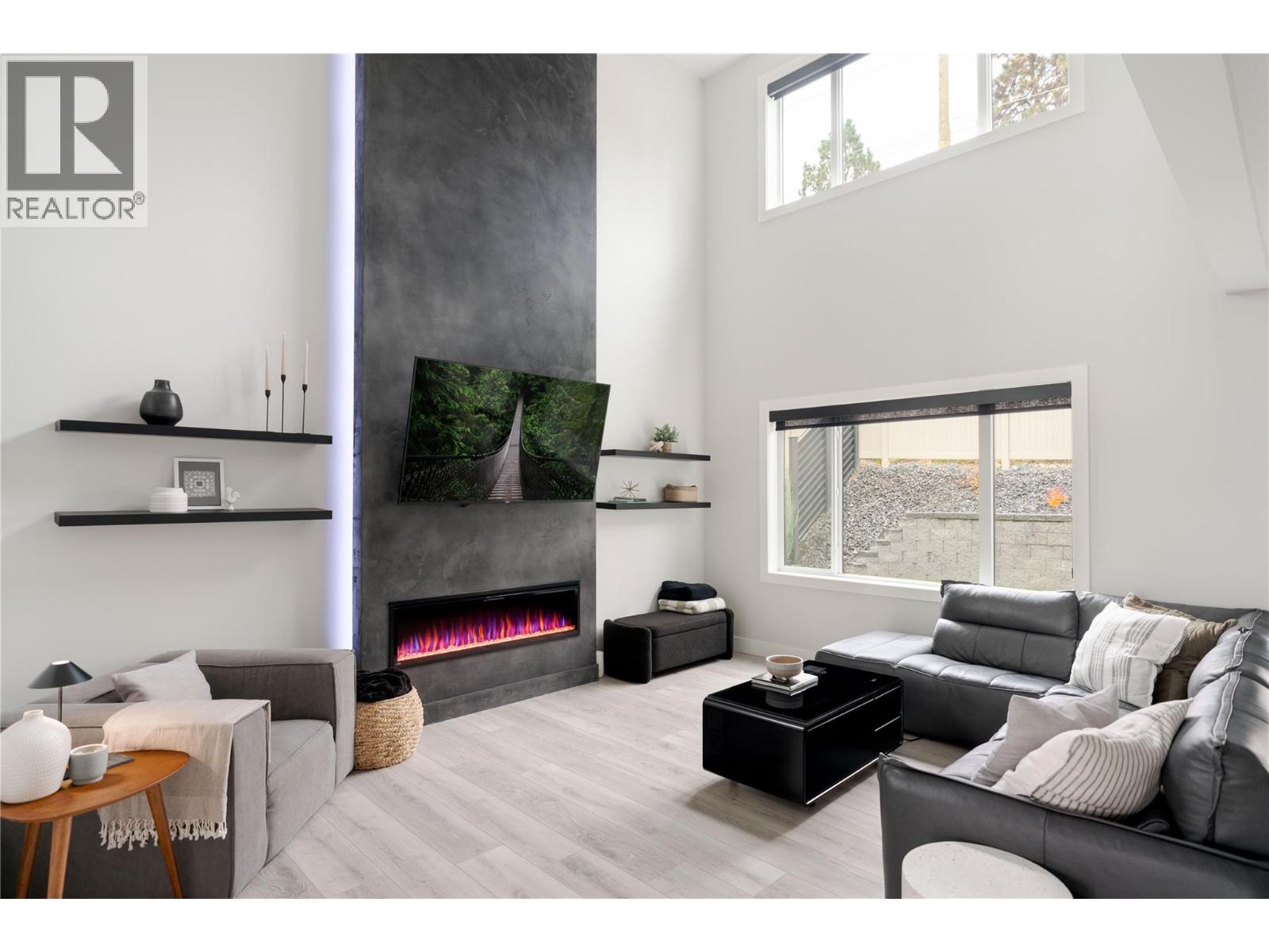 4315 Ladd Court - 4