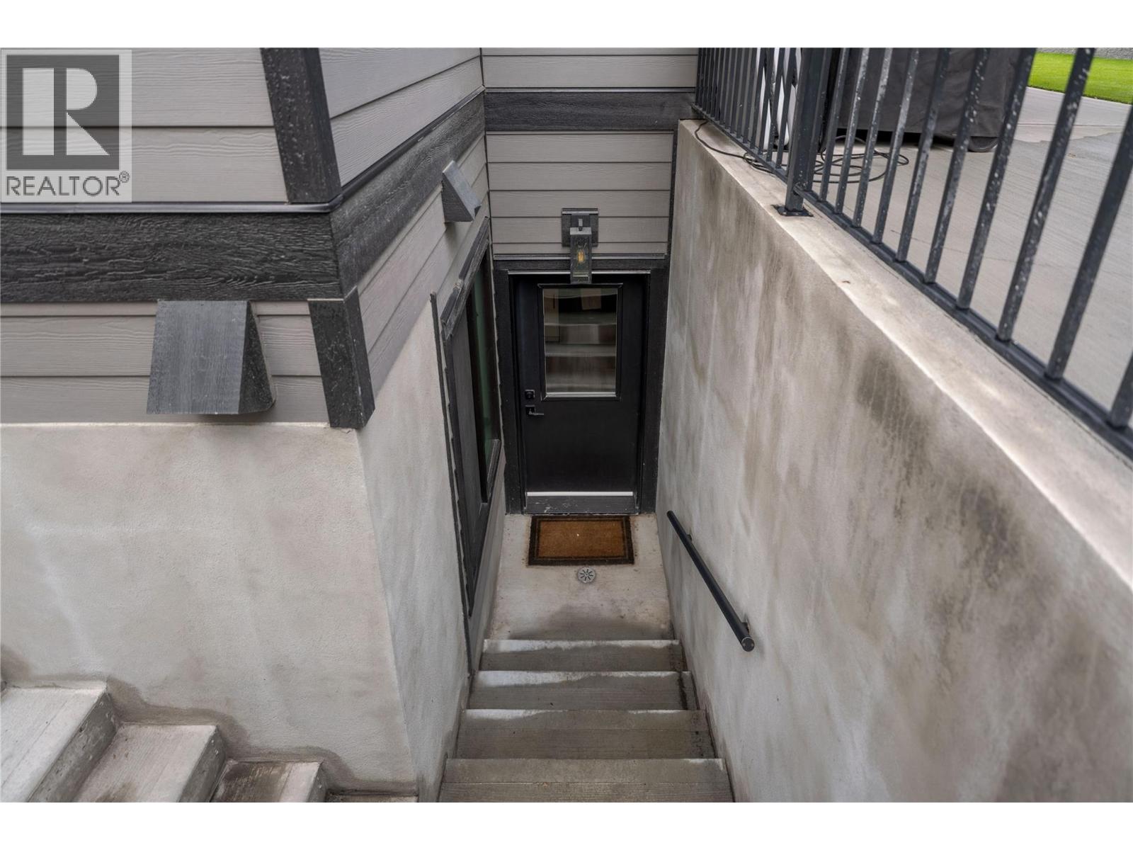 4315 Ladd Court - 37