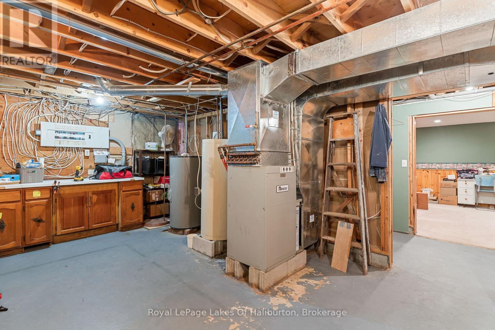 16741 HIGHWAY 118 - 40