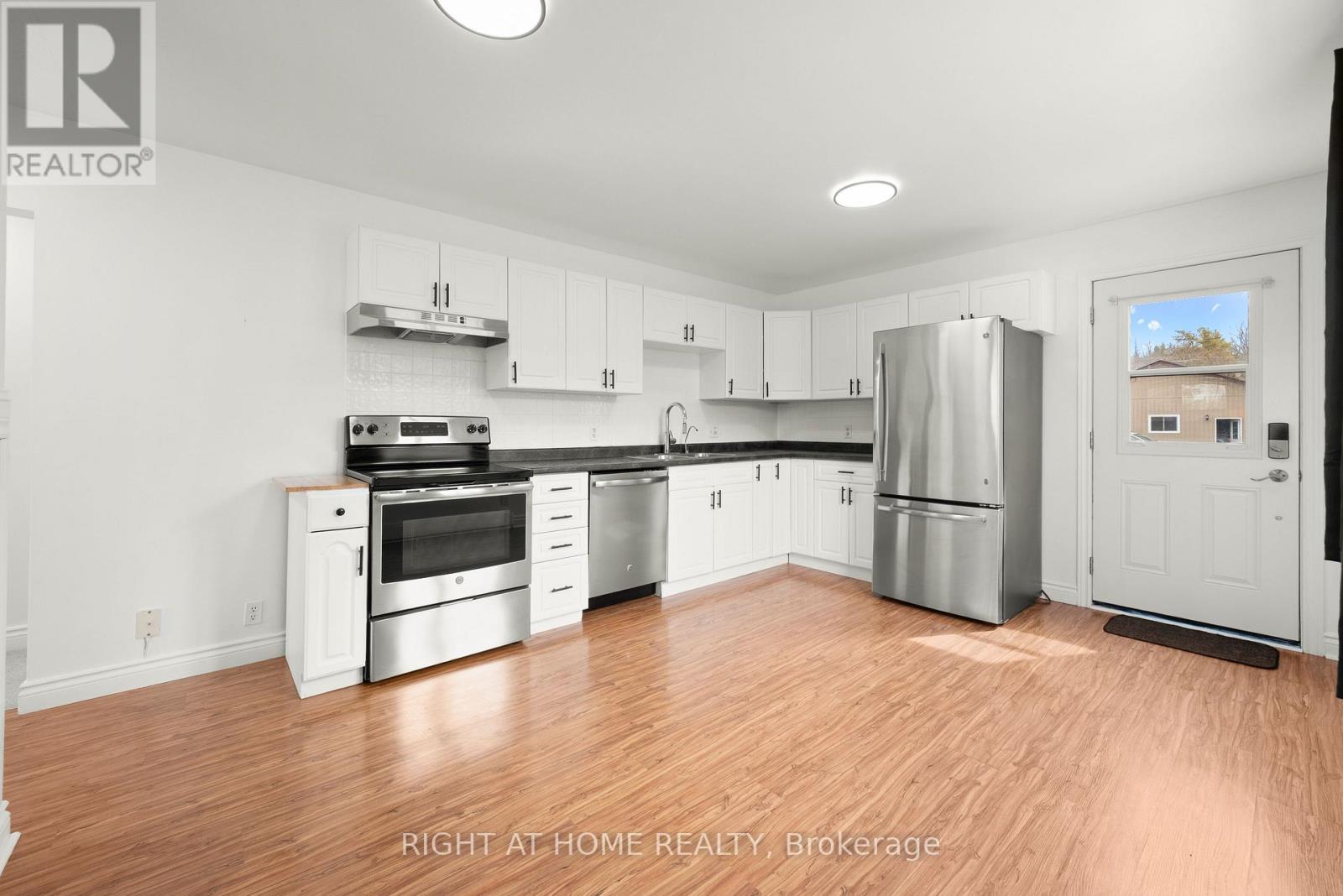 12 MAPLE GROVE ROAD - 5