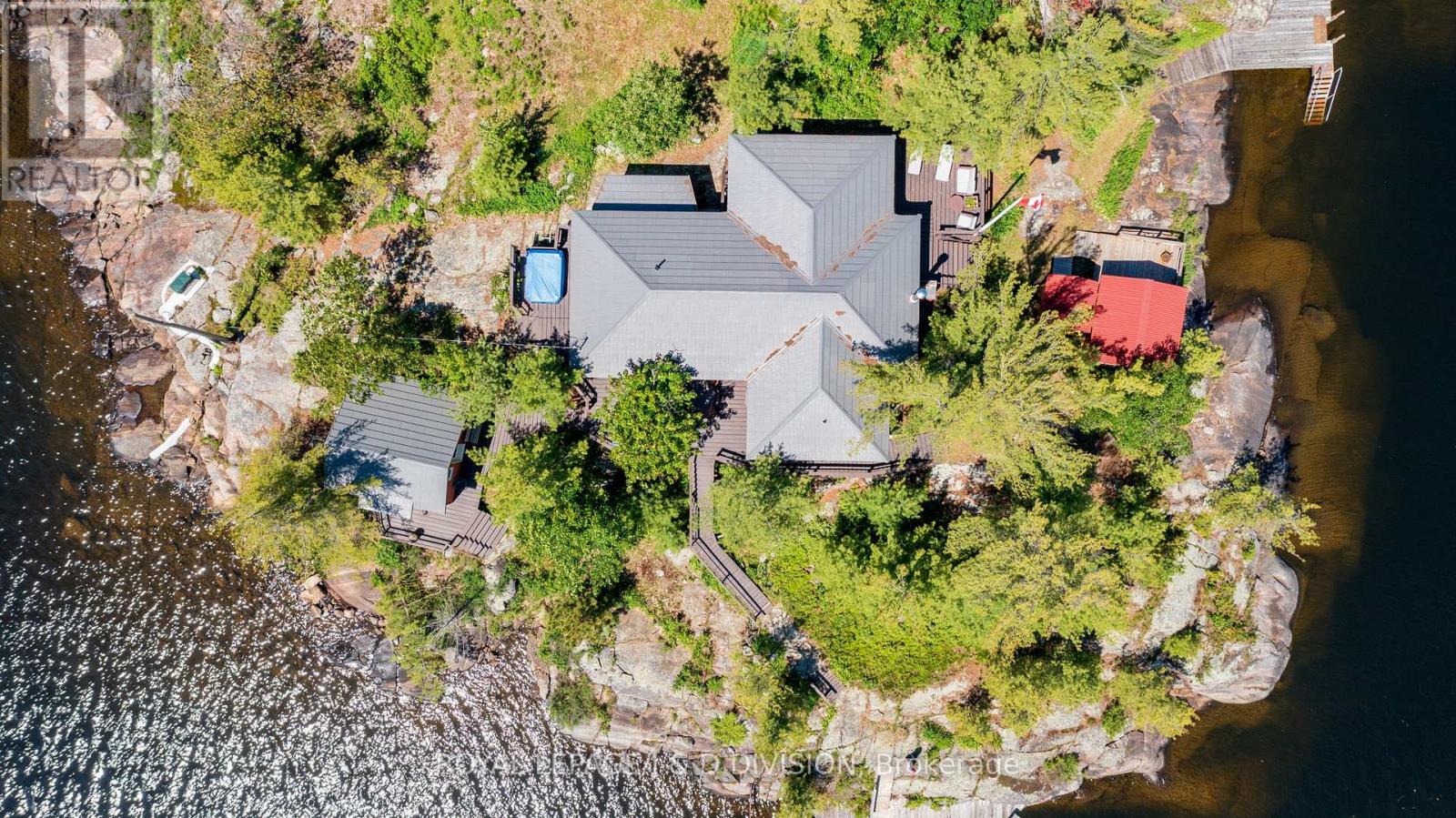 1 B254 EMERALD ISLAND - 4