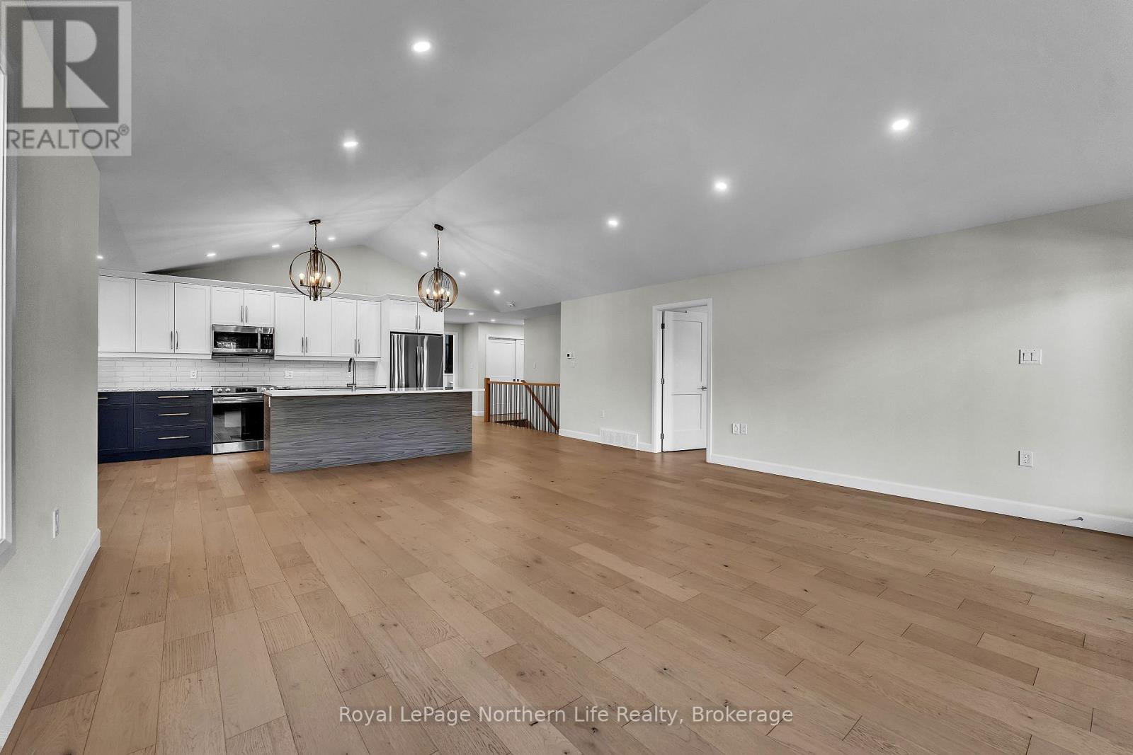 9 SILVER MAPLE LANE - 19