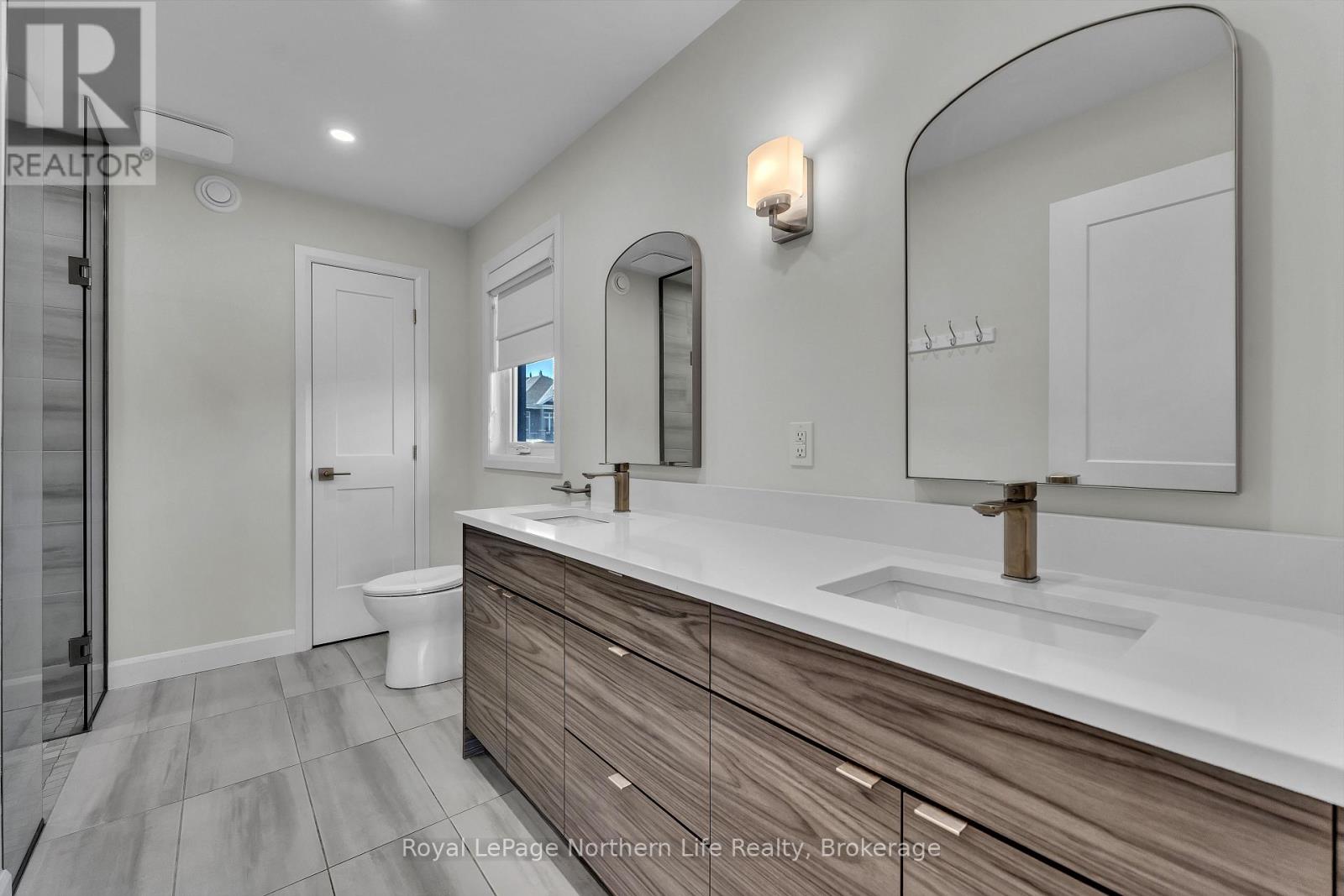 9 SILVER MAPLE LANE - 27