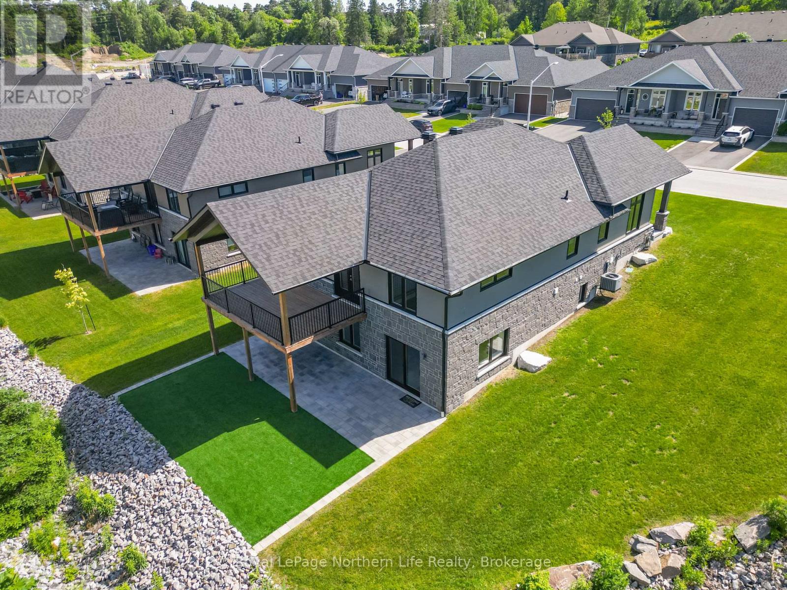 9 SILVER MAPLE LANE - 3
