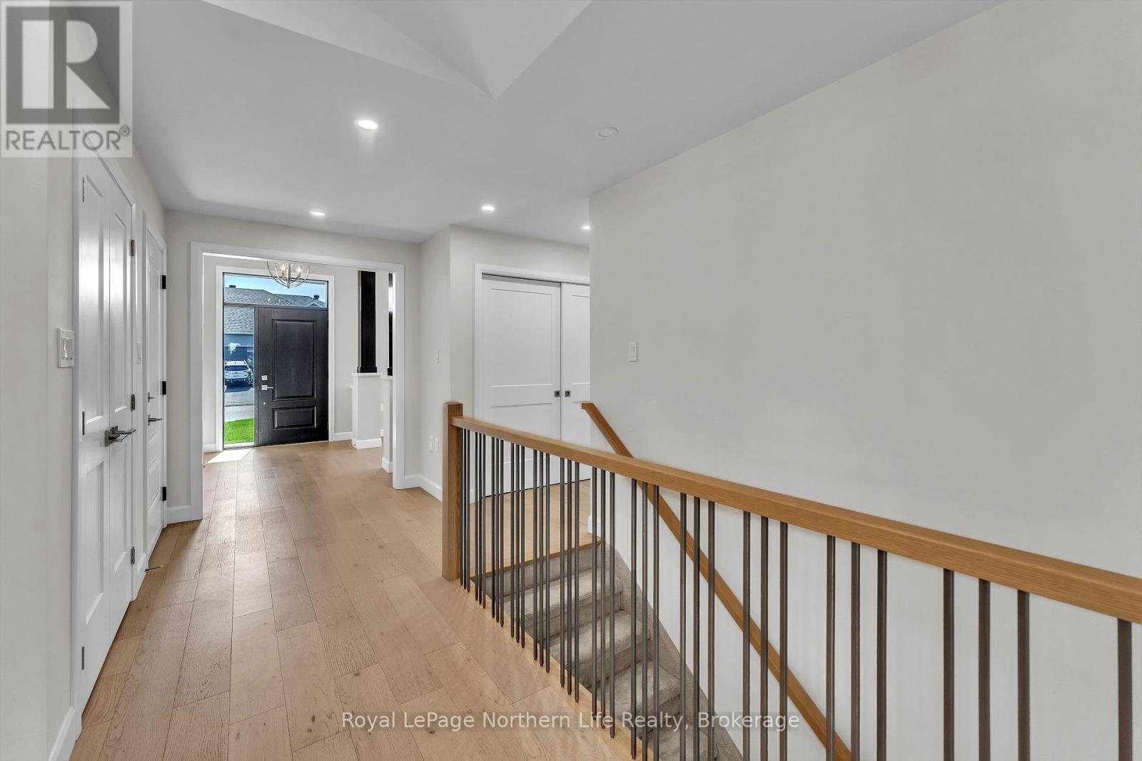 9 SILVER MAPLE LANE - 31