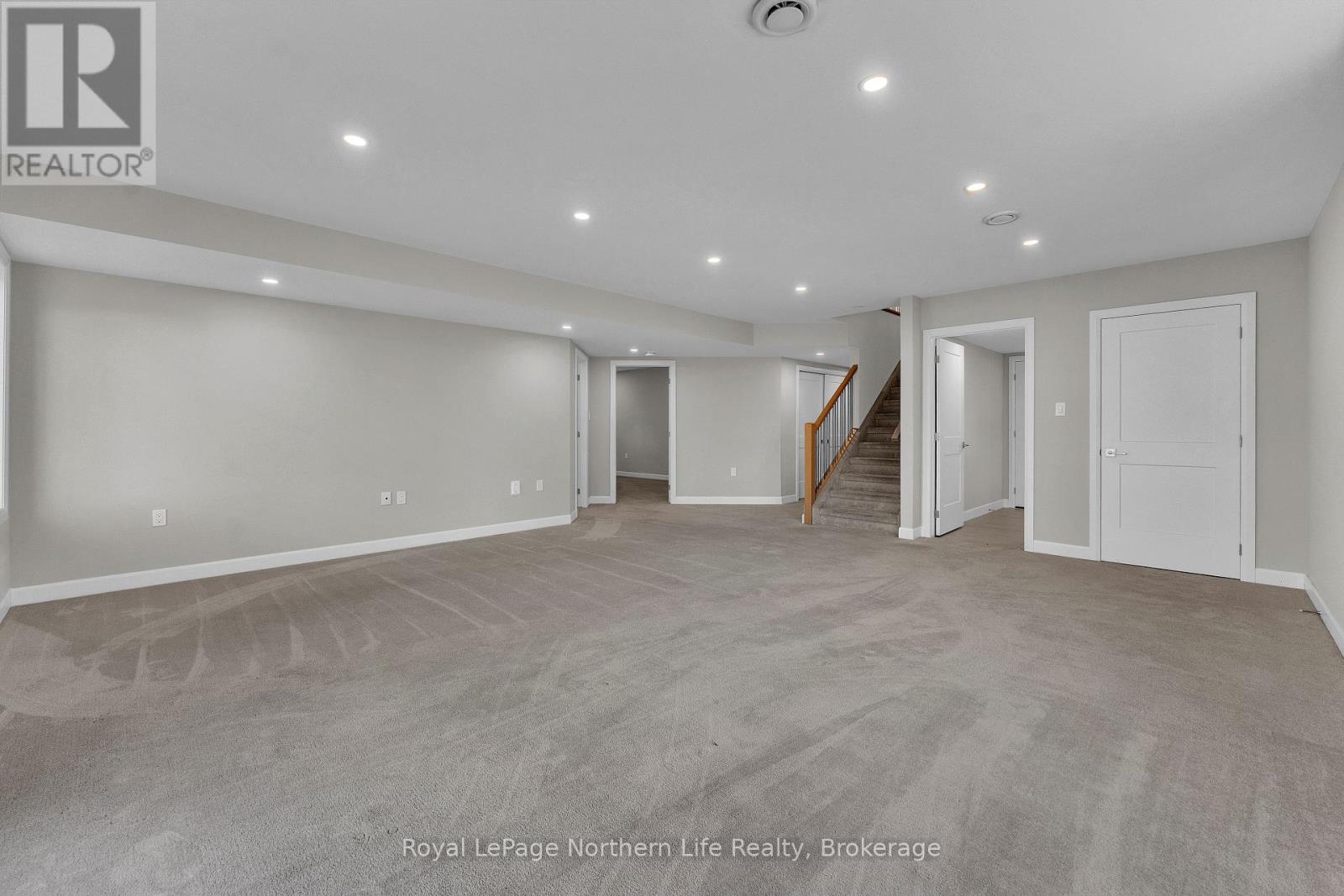 9 SILVER MAPLE LANE - 35