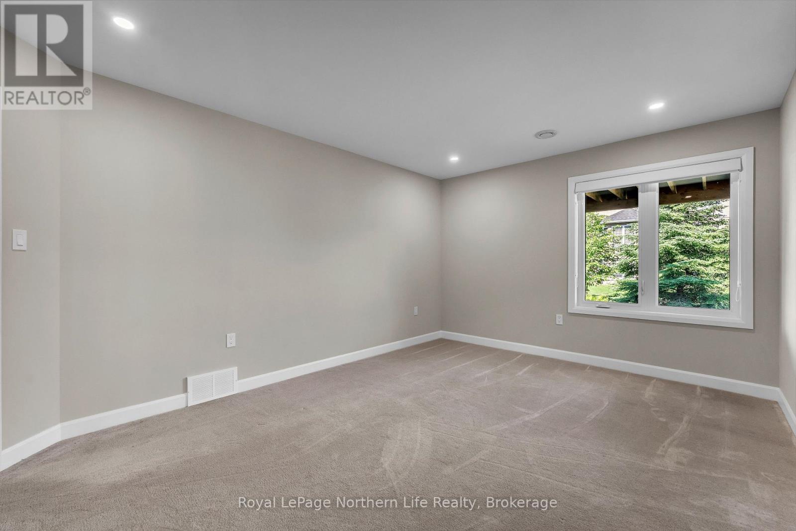 9 SILVER MAPLE LANE - 38
