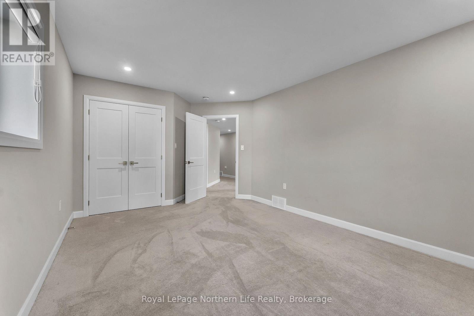 9 SILVER MAPLE LANE - 39
