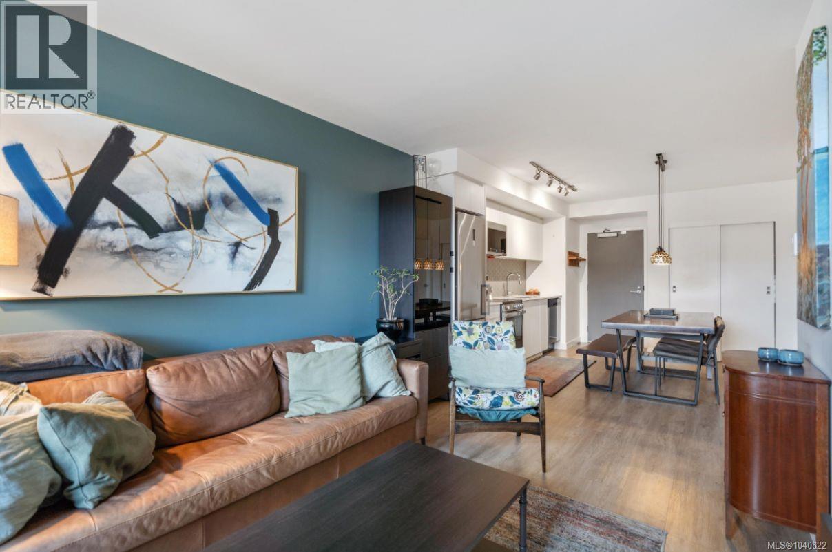 #401 845 Johnson St - 12